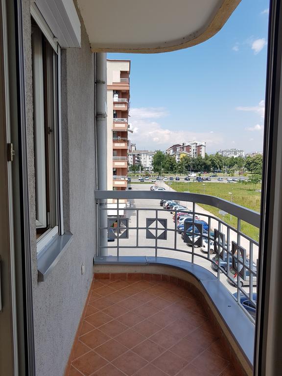 Cozy Home In Skopje Esterno foto
